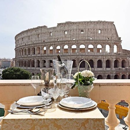 View Colosseo From Jacuzzi Appartement Buitenkant foto